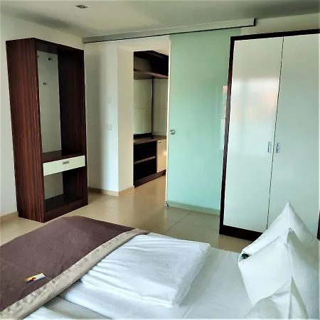 Strandhotel ホテル ドランスケ