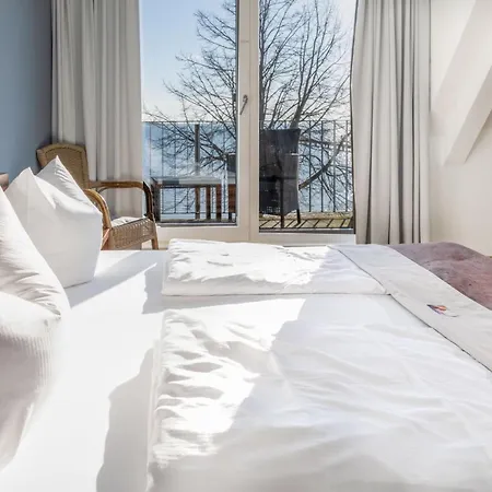 호텔 Strandhotel 4*