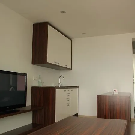 Strandhotel 4* ドランスケ