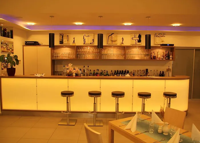 Szálloda Strandhotel Dranske